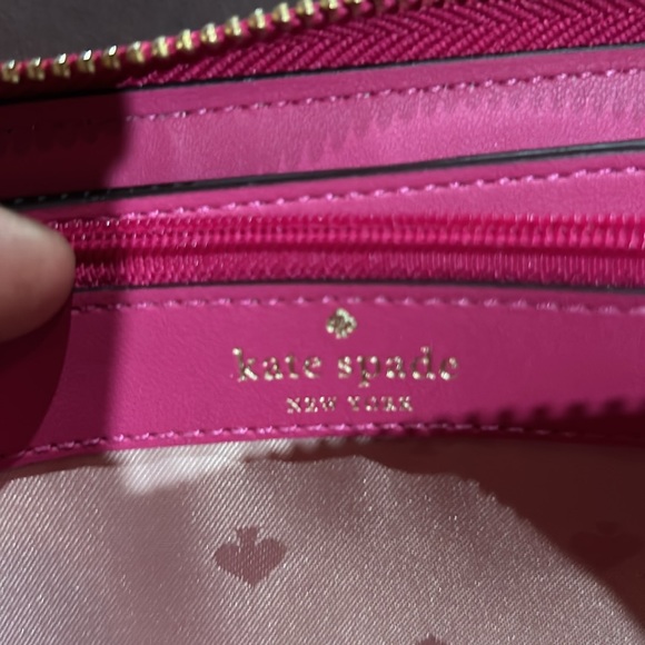 Kate spade purse and wallet 2 yrs old - Picture 4 of 11